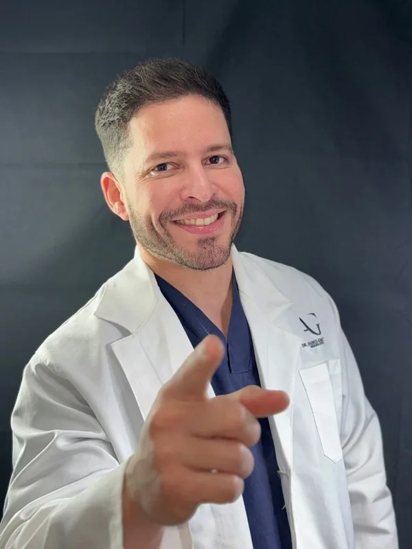 Dr. Andrés Gómez especialista medicina estética masculina Madrid